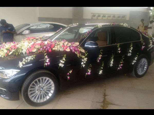 Kannada Actor Shivarajkumar daughter Nirupama's Wedding. Shivarajkumar,Shivarajkumar daughter Nirupama,Shivarajkumar daughter Nirupama wedding,Shivarajkumar daughter Nirupama marriage,Nirupama marriage,Nirupama wedding,Nirupama and Dileep,Nirupama and Dileep marriage,Nirupama and Dileep wedding,shivarajkumar,Sh