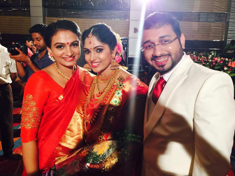 Celebrities from Malayalam entertainment industry attended the wedding receptiion of Muktha and Rinku Tomy. Muktha,muktha wedding reception,muktha reception photos,muktha rinku wedding reception