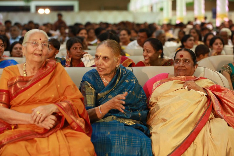 Kannada Actor Shivarajkumar daughter Nirupama's Wedding. Shivarajkumar,Shivarajkumar daughter Nirupama,Shivarajkumar daughter Nirupama wedding,Shivarajkumar daughter Nirupama marriage,Nirupama marriage,Nirupama wedding,Nirupama and Dileep,Nirupama and Dileep marriage,Nirupama and Dileep wedding,shivarajkumar,Sh