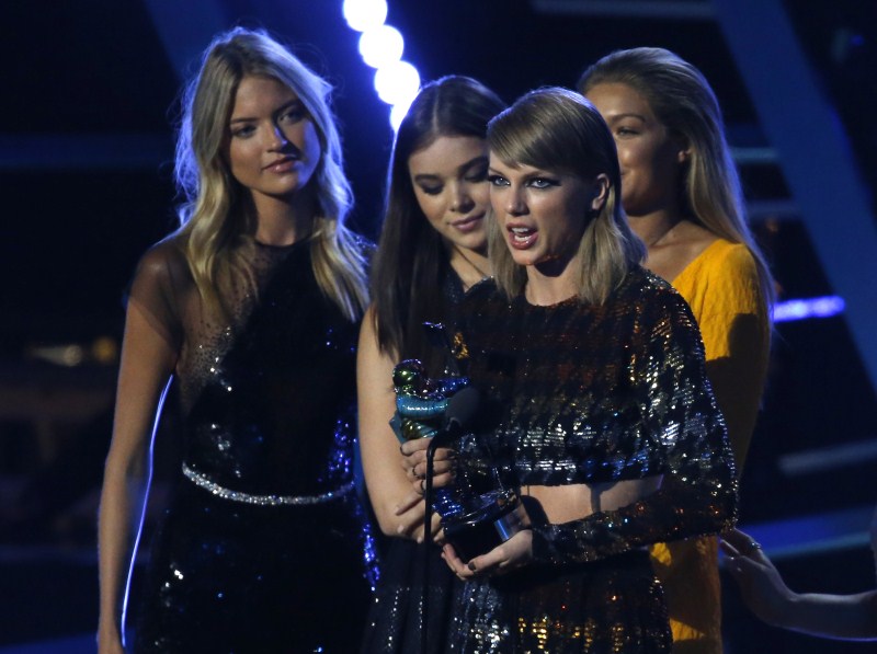 Highlights from the 2015 MTV Video Music Awards in Los Angeles, California. MTV Video Music Awards 2015,MTV Music Awards 2015,MTV Video Music Awards,MTV Music Awards,Los Angeles,California