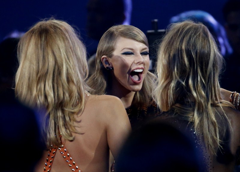 Highlights from the 2015 MTV Video Music Awards in Los Angeles, California. MTV Video Music Awards 2015,MTV Music Awards 2015,MTV Video Music Awards,MTV Music Awards,Los Angeles,California
