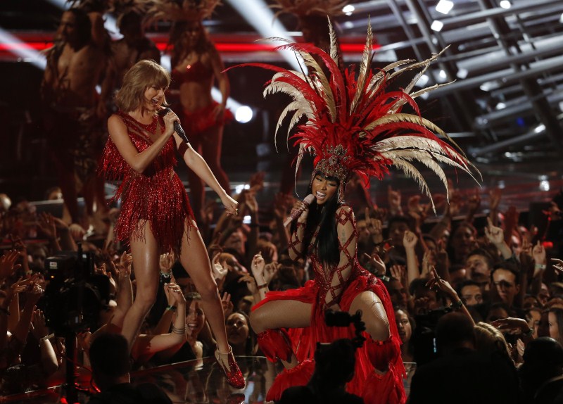 Highlights from the 2015 MTV Video Music Awards in Los Angeles, California. MTV Video Music Awards 2015,MTV Music Awards 2015,MTV Video Music Awards,MTV Music Awards,Los Angeles,California