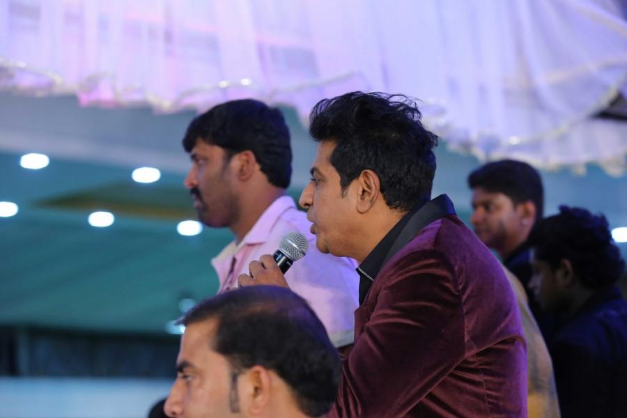 Telugu Director Rajamouli at Shivarajkumar daughter Nirupama-Dileep Wedding reception. Rajamouli,Rajamouli at Shivarajkumar daughter Nirupama-Dileep Wedding reception,Shivarajkumar daughter Nirupama-Dileep Wedding reception,Nirupama-Dileep Wedding reception,Shivarajkumar daughter Nirupama-Dileep Wedding reception pics,Shivarajkumar daughter
