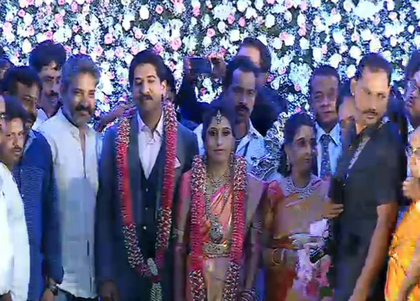 Telugu Director Rajamouli at Shivarajkumar daughter Nirupama-Dileep Wedding reception. Rajamouli,Rajamouli at Shivarajkumar daughter Nirupama-Dileep Wedding reception,Shivarajkumar daughter Nirupama-Dileep Wedding reception,Nirupama-Dileep Wedding reception,Shivarajkumar daughter Nirupama-Dileep Wedding reception pics,Shivarajkumar daughter