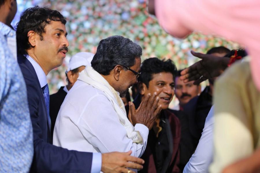 Shivarajkumar daughter Nirupama-Dileep Wedding Reception Shivarajkumar daughter Nirupama Wedding Reception,Shivarajkumar,Shivarajkumar daughter Nirupama Reception,Nirupama Reception,Nirupama wedding Reception,wedding Reception,marriage Reception,Nirupama-Dileep Wedding Reception