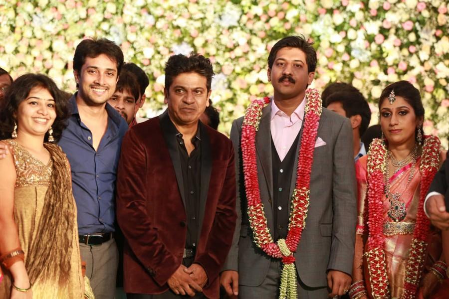 Shivarajkumar daughter Nirupama-Dileep Wedding Reception Shivarajkumar daughter Nirupama Wedding Reception,Shivarajkumar,Shivarajkumar daughter Nirupama Reception,Nirupama Reception,Nirupama wedding Reception,wedding Reception,marriage Reception,Nirupama-Dileep Wedding Reception