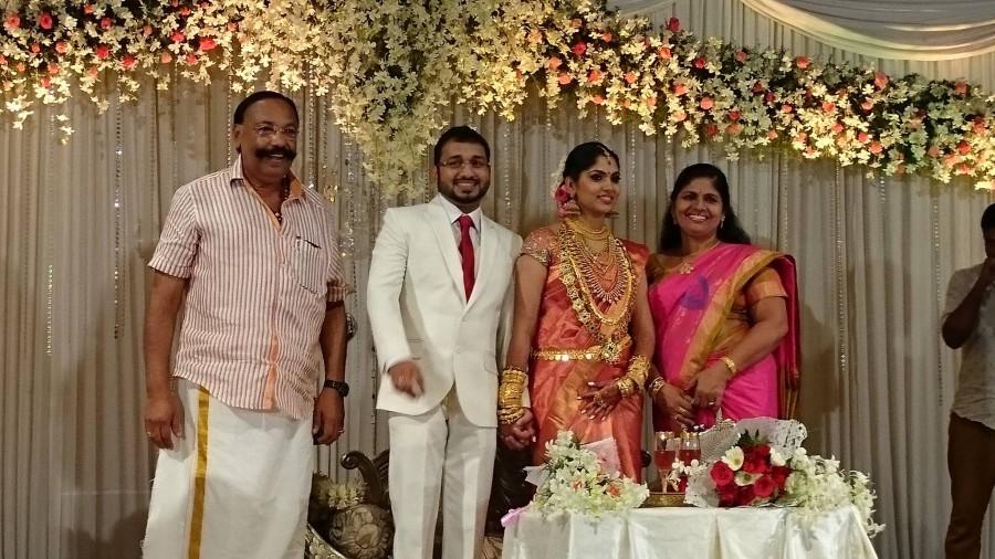 Celebrities from Malayalam entertainment industry attended the wedding receptiion of Muktha and Rinku Tomy. Muktha,muktha wedding reception,muktha reception photos,muktha rinku wedding reception
