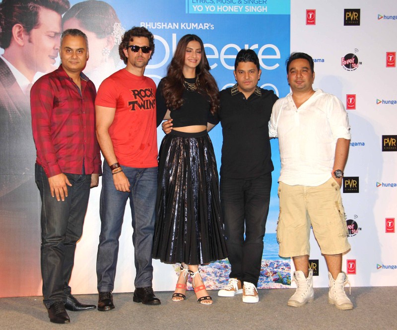 Bollywood Actor Hrithik Roshan and Actress Sonam Kapoor launch Dheere Dheere Se Song Hrithik Roshan,Sonam Kapoor,Dheere Dheere Se Song,Dheere Dheere Se,Hrithik Roshan launch Dheere Dheere Se Song,Sonam Kapoor launch Dheere Dheere Se Song