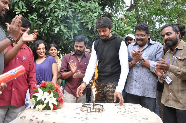Kannada Actor Kiccha Sudeep Celebrates BirthDay with Nithya Menon and KS Ravikumar. Kiccha Sudeep,Sudeep,actor Sudeep,happy birthday Sudeep,Sudeep birthday celebration,Nithya Menon,KS Ravikumar,Sudeep birthday celebration pics,Sudeep birthday celebration images,Sudeep birthday celebration photos,Sudeep birthday celebration stills,Sudeep
