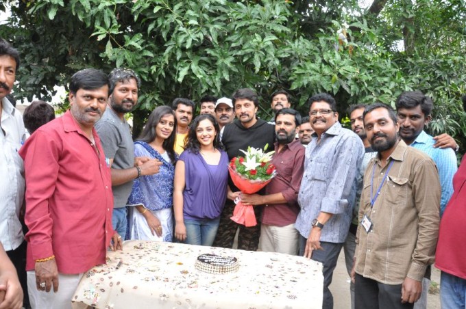Kannada Actor Kiccha Sudeep Celebrates BirthDay with Nithya Menon and KS Ravikumar. Kiccha Sudeep,Sudeep,actor Sudeep,happy birthday Sudeep,Sudeep birthday celebration,Nithya Menon,KS Ravikumar,Sudeep birthday celebration pics,Sudeep birthday celebration images,Sudeep birthday celebration photos,Sudeep birthday celebration stills,Sudeep