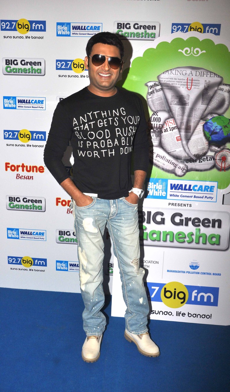 Bollywood Actor Kapil Sharma and Abbas Mustan Promote Kis Kisko Pyaar Karu At 92.7 Big Fm. Kapil Sharma,Abbas Mustan,Kis Kisko Pyaar Karu,Kis Kisko Pyaar Karu movie promotion,Kis Kisko Pyaar Karu movie promotion at 92.7 Big Fm,92.7 Big Fm,Kapil Sharma and Abbas Mustan,BIG Green Ganesha,Mustan Burmawalla,Abbas Burmawalla
