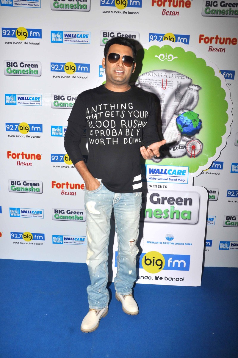 Bollywood Actor Kapil Sharma and Abbas Mustan Promote Kis Kisko Pyaar Karu At 92.7 Big Fm. Kapil Sharma,Abbas Mustan,Kis Kisko Pyaar Karu,Kis Kisko Pyaar Karu movie promotion,Kis Kisko Pyaar Karu movie promotion at 92.7 Big Fm,92.7 Big Fm,Kapil Sharma and Abbas Mustan,BIG Green Ganesha,Mustan Burmawalla,Abbas Burmawalla