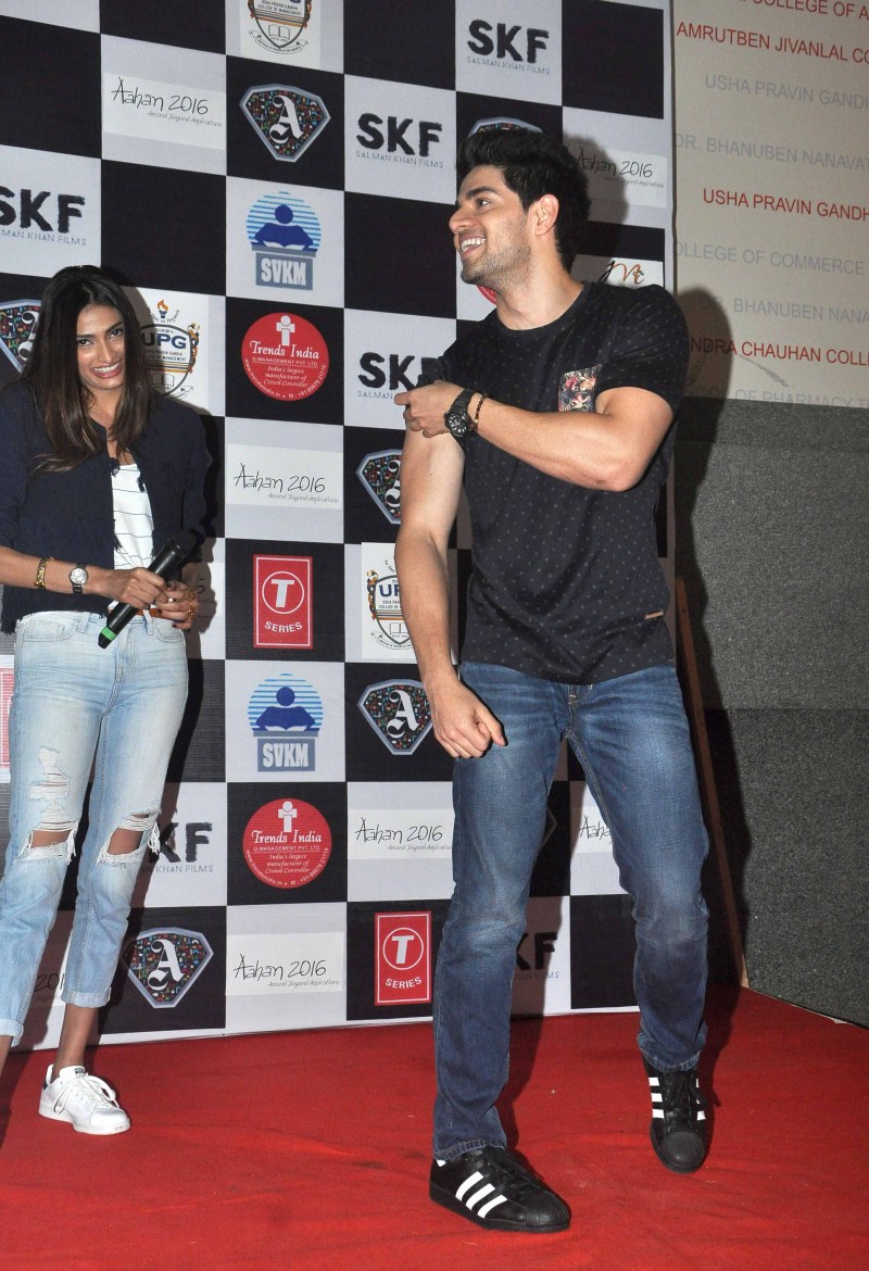 Photos of Bollwood actor Sooraj Pancholi and Actress Athiya Shetty promote Hero at Mithibai College. Sooraj Pancholi,Athiya Shetty,Hero,Hero movie promotion,Hero movie promotion at Mithibai College,Mithibai College,Sooraj Pancholi and Athiya Shetty