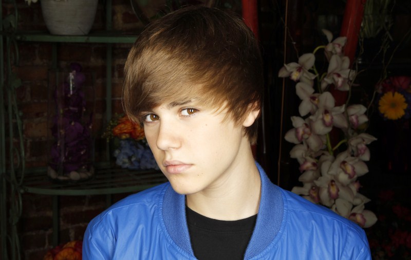 The evolution of Justin Bieber's signature Hairstyles -  Photos,Images,Gallery - 29155