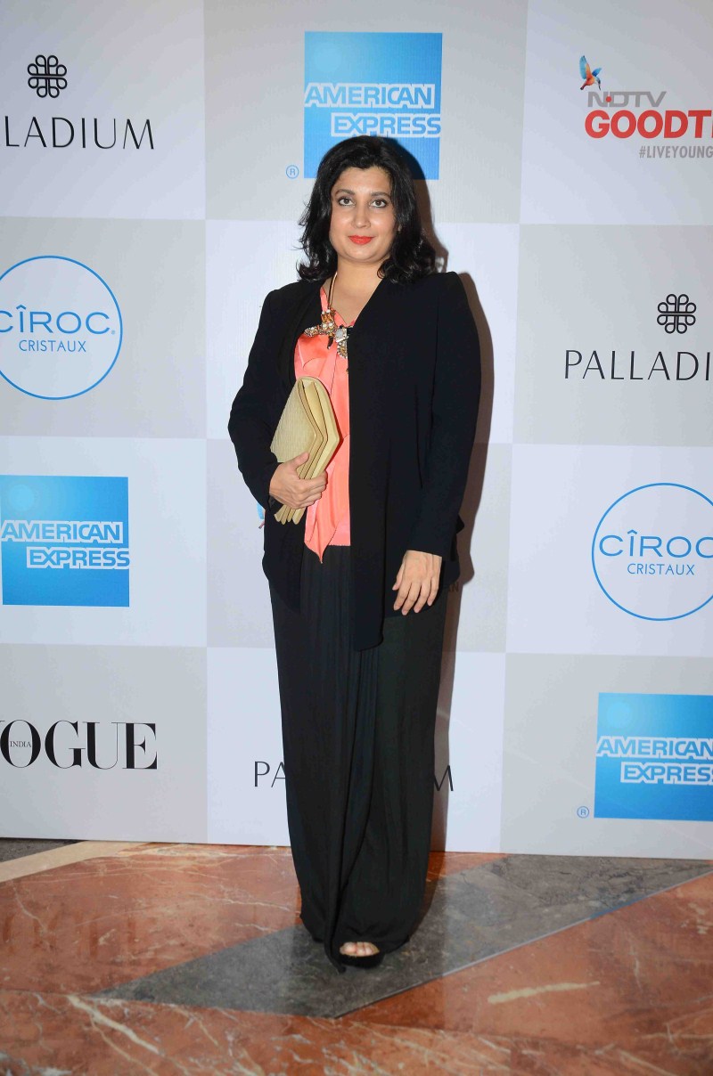 Photos of Fashion's Night Out 2015 by Vogue at Palladium, Mumbai. Fashion's Night Out 2015,Vogue India,Vogue India Fashion's Night Out,Night Out 2015,Night Out 2015 by Vogue India,Sonu Sood,Sarah Todd,Shweta Salve,Nachiket Barve with wife Surabhi,Masaba Gupta,Maria Goretti,Gayatri Ruia,Carol Gracias,Anita Dong