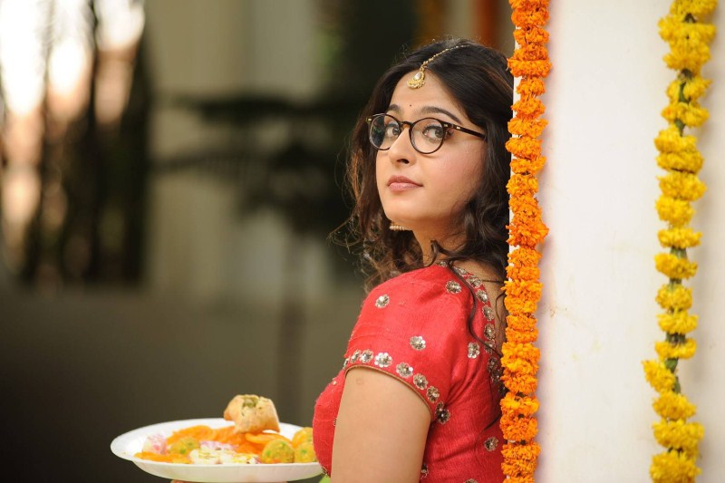 South Indian Actress Anushka Shetty stills from 'Size Zero' (Inji Iduppazhagi) Movie. Anushka Shetty,actress Anushka Shetty,Size Zero,Inji Iduppazhagi,Anushka Shetty in Size Zero,Anushka Shetty in Inji Iduppazhagi,Inji Iduppazhagi movie stills,arya