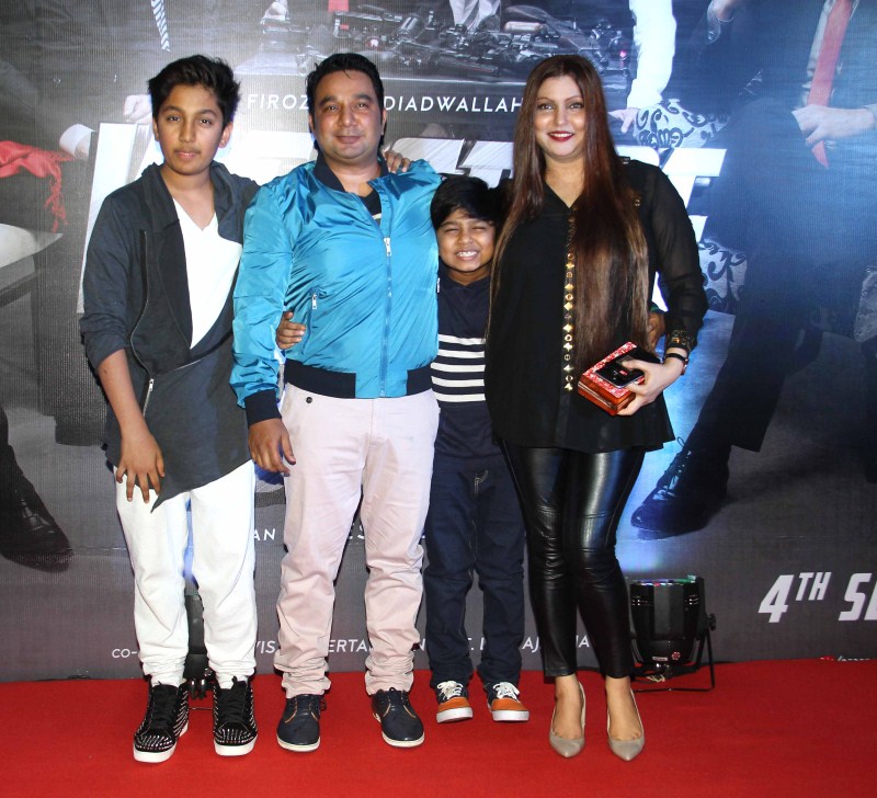 Celebs at Welcome Back Premiere Show. Welcome Back,Welcome Back Premiere Show,celebs at Welcome Back Premiere Show,Sonam Kapoor,actress Sonam Kapoor,Anil Kapoor,actor Anil Kapoor,Welcome Back Premiere Show pics,Welcome Back Premiere Show images,Welcome Back Premiere Show stills,Welcome Back P