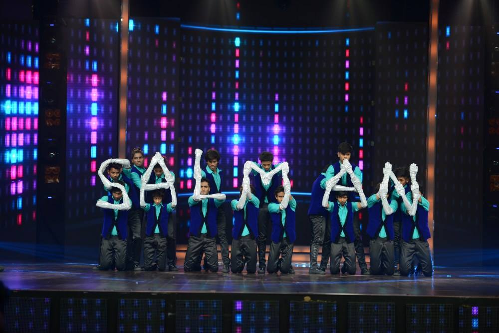 Bollywood Actor Salman Khan on Dance Plus to Promote Hero movie With Sooraj and Athiya Shetty. Salman Khan,Dance Plus,hero movie promotion,sooraj pancholi,Athiya Shetty,Sooraj and Athiya Shetty,salman,Actor Salman Khan,Dance +,bollywood movie Hero,Hero movie promotion