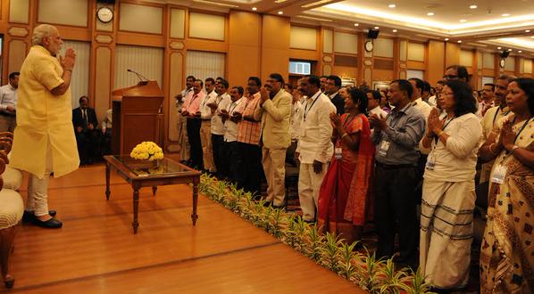 Indian PM Narendra Modi with National Awardee Teachers on the eve of Teachers' Day Teachers day,PM Narendra Modi,Narendra Modi,Modi,National Awardee,Modi with National Awardee Teachers