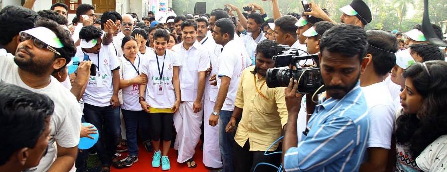 'Premam' fame Sai Pallavi and cricketer Sreesanth took part in the walkathon programme at Durbar Hall ground in Kochi on 6 September. Sai pallavi,canserve,sai pallavi latest,sreesanth,canserve walkathon