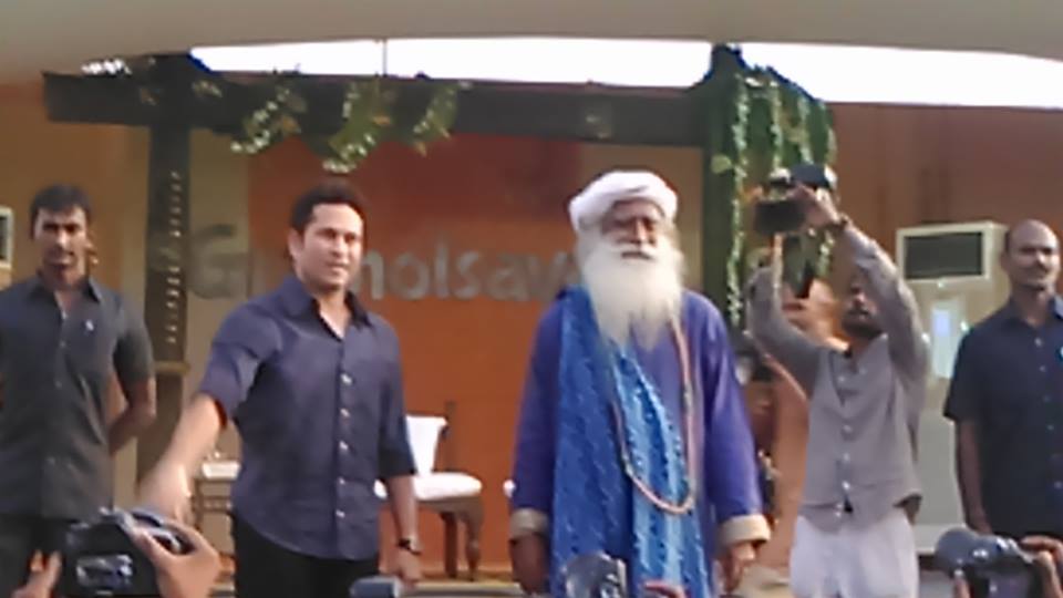 Former Indian cricketer and captain Sachin Tendulkar at Isha Gramotsavam 2015. Sachin Tendulkar,Sachin,Sachin Tendulkar at Isha Gramotsavam 2015,Isha Gramotsavam 2015,Isha Gramotsavam,Sachin Tendulkar at Coimbatore,Sachin at Coimbatore,Isha temple,Isha temple in Coimbatore