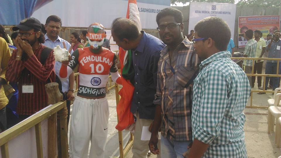 Former Indian cricketer and captain Sachin Tendulkar at Isha Gramotsavam 2015. Sachin Tendulkar,Sachin,Sachin Tendulkar at Isha Gramotsavam 2015,Isha Gramotsavam 2015,Isha Gramotsavam,Sachin Tendulkar at Coimbatore,Sachin at Coimbatore,Isha temple,Isha temple in Coimbatore