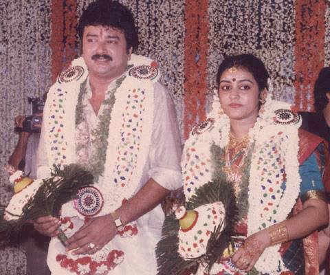 Celebrity couple Jayaram and Parvathy celebrate their 23rd wedding anniversary on 7 September. Jayaram parvathy,jayaram parvathy photos,jayaram parvathy wedding anniversary,jayaram family photos,jayaram parvathy wedding photos