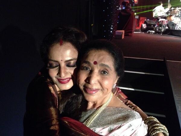 Asha Bhosle, often referred Ashaji celebrates her 82nd birthday on Tuesday, 8 September 2015. Asha Bhosle,Asha Bhosle singer,happy birthday Asha Bhosle,Asha Bhosle with celebs,Asha Bhosle photos,Asha Bhosle shows,Lata Mangeshkar,asha bhosle lata mangeshkar