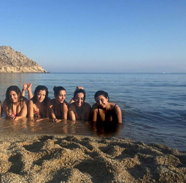 Bollywood Actress Malaika Arora Khans Greek holiday Pictures. Malaika Arora Khan,Malaika Arora Khans Greek holiday Pictures,Malaika Arora Khan in Greek,Malaika Arora Khan holidays in Greece,Malaika Arora Khan in bikini,bikini,celebs in bikini,bikini pics,bikini images,bikini photos