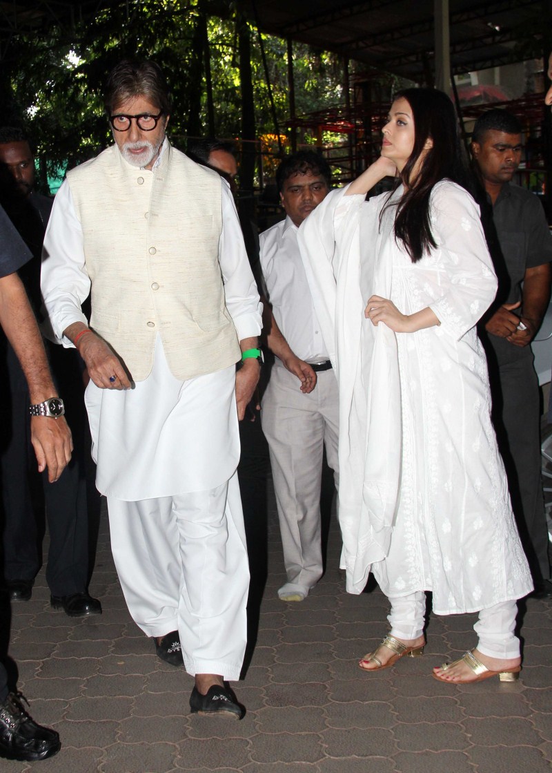 Amitabh Bachchan, Aishwarya Rai, Madhuri Dixit, Juhi Chawla and many Others at Aadesh Shrivastav's prayer meet. Amitabh Bachchan,Aishwarya Rai,Madhuri Dixit,Juhi Chawla,Aadesh Shrivastav prayer meet,Aadesh Shrivastav,aadesh shrivastava funeral,celebs at Aadesh Shrivastav's prayer meet