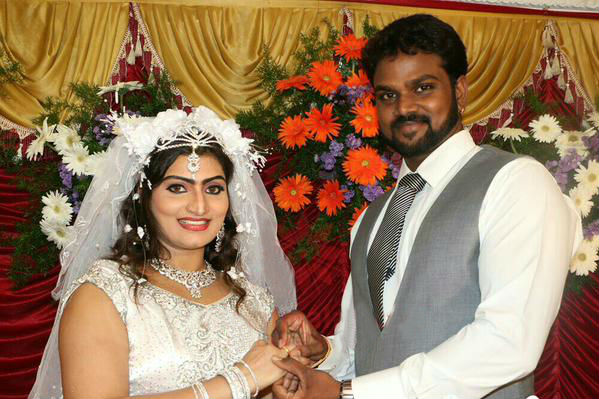 South Indian Actress Babilona Marriage Pictures. Babilona,Babilona Marriage Pictures,Babilona wedding,Babilona Marriage,Babilona Marriage pics,Babilona Marriage images,Babilona Marriage stills