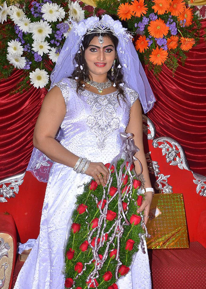 South Indian Actress Babilona Marriage Pictures. Babilona,Babilona Marriage Pictures,Babilona wedding,Babilona Marriage,Babilona Marriage pics,Babilona Marriage images,Babilona Marriage stills