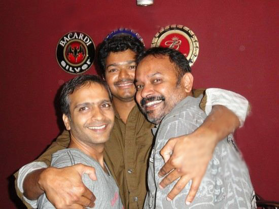 South Indian Actor Vijay Premgi Amaren's Birthday Party Vijay spotted Drunk,vijay,ilayathalapathy vijay,Premji Amaren Birthday Party,Premji Amaren Birthday celebration,actor vijay drunked,venkat,shiva,vijay drunked,Premgi Amaren