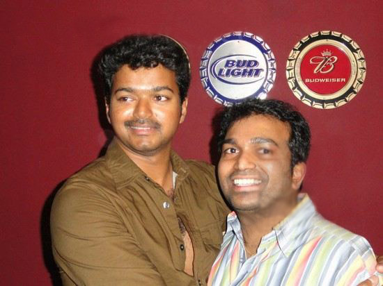 South Indian Actor Vijay Premgi Amaren's Birthday Party Vijay spotted Drunk,vijay,ilayathalapathy vijay,Premji Amaren Birthday Party,Premji Amaren Birthday celebration,actor vijay drunked,venkat,shiva,vijay drunked,Premgi Amaren