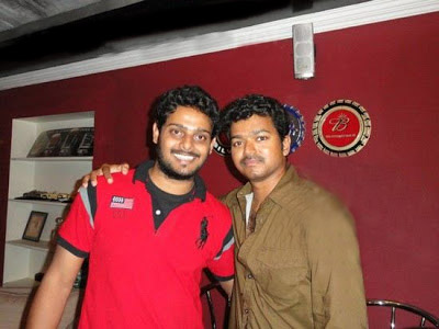 South Indian Actor Vijay Premgi Amaren's Birthday Party Vijay spotted Drunk,vijay,ilayathalapathy vijay,Premji Amaren Birthday Party,Premji Amaren Birthday celebration,actor vijay drunked,venkat,shiva,vijay drunked,Premgi Amaren
