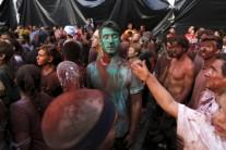The festival was inspired by a dispute between the town of Baza and Guadix over the possession of an icon of the Virgin of Piedad.