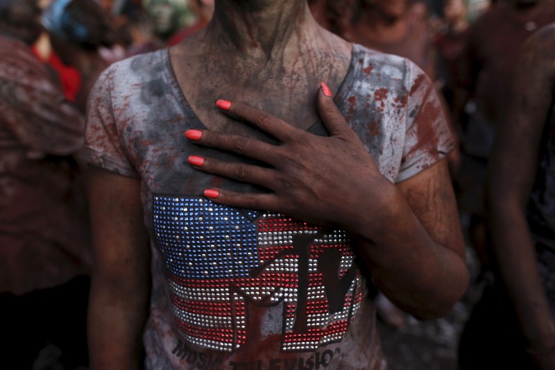 The festival was inspired by a dispute between the town of Baza and Guadix over the possession of an icon of the Virgin of Piedad. Cascamorras Festival,Cascamorras Festival 2015,Baza and Guadix,Virgin of Piedad,Cascamorras Festival pics,Cascamorras Festival images,Cascamorras Festival stills,Cascamorras Festival pictures,Cascamorras Festival photos,dirty festival