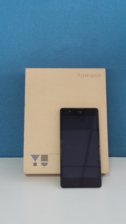 YU launched Yunique smartphone in India on Tuesday to attract the young crowd who like to tweak their phones without digging a deep hole in the pocket. Yu Yunique photos,Yu Yunique images,Yu Yunique design,Yu Yunique features,Yu Yunique release date,buy Yu Yunique