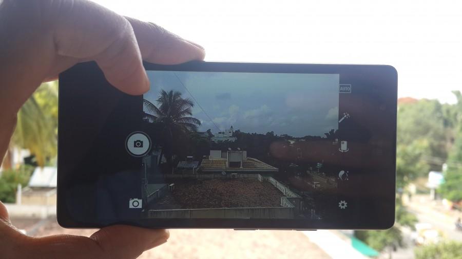 YU launched Yunique smartphone in India on Tuesday to attract the young crowd who like to tweak their phones without digging a deep hole in the pocket. Yu Yunique photos,Yu Yunique images,Yu Yunique design,Yu Yunique features,Yu Yunique release date,buy Yu Yunique
