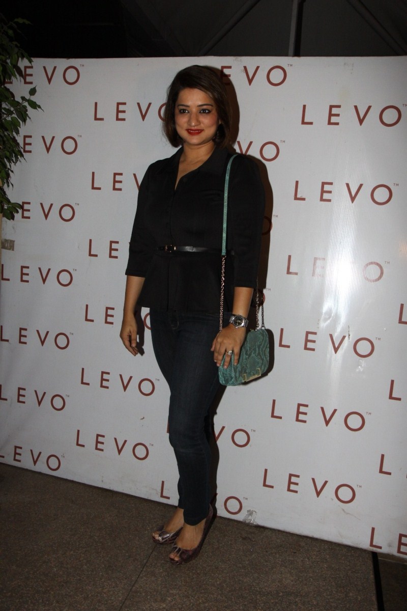 Photos of Manmeet of Meet Bros' star-studded birthday bash in Levo Lounge. Manmeet of Meet Bros' star-studded birthday bash,Manmeet of Meet Bros' birthday bash,birthday party,birthday celebration,Ayesha Jhulka,Ekta Kapoor,Ajay Kapoor,Karishma Tanna,Monali Thakur,Shruti Tejwani,Prabhu Deva