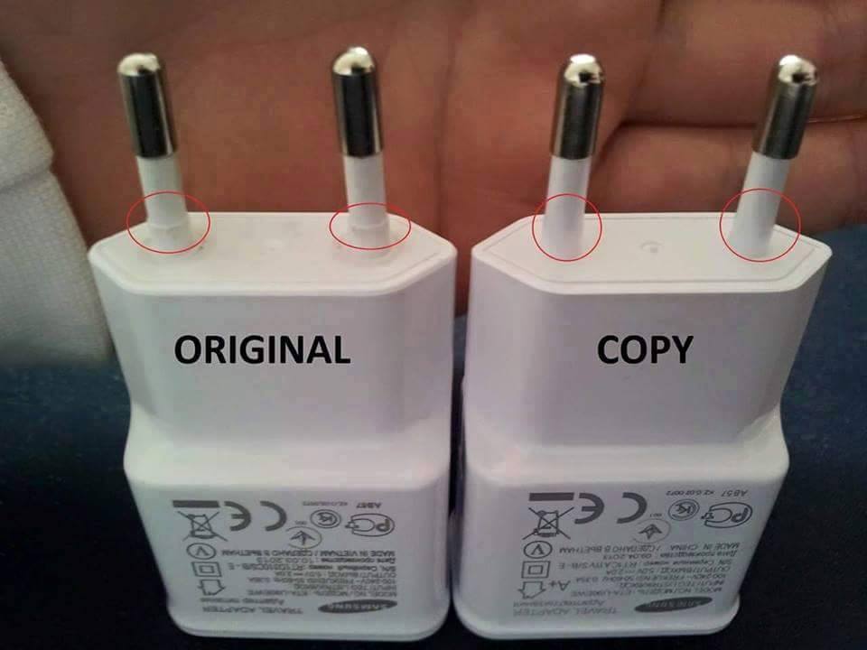 Here's some techniques and tips to find if you have bought an original or a duplicate chargers and USBs of the technology giant Samsung. Original charger,duplicate mobile charger,how to find duplicate mobile charger,duplicate mobile USB