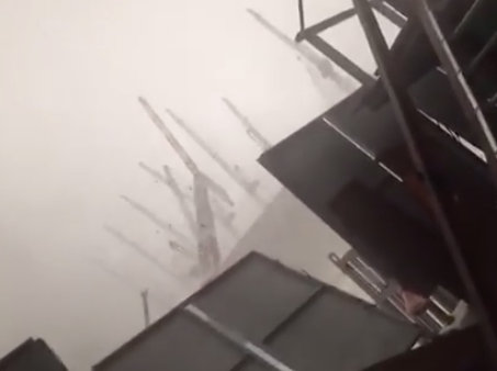 A massive construction crane crashed on the Grand Mosque in Mecca, Saudi Arabia on Friday evening. The death toll, which has been steadily climbing currently stands at 87 killed. Over 184 people have been injured. Mecca crash video,mecca crane crash video,saudi mosque,grand mosque accident,mecca,crane crash in mecca,video of mecca mosque crane crash,pictures mecca,saudi arabia,saudi