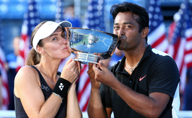 Leander Paes, Martina Hingis Win US Open Mixed Doubles Title of 2015 Leander Paes,Martina Hingis,Leander Paes and Martina Hingis,US Open Mixed Doubles Title of 2015,US Open Mixed Doubles Title,US Open Mixed Doubles,Mixed Doubles Title,Mixed Doubles