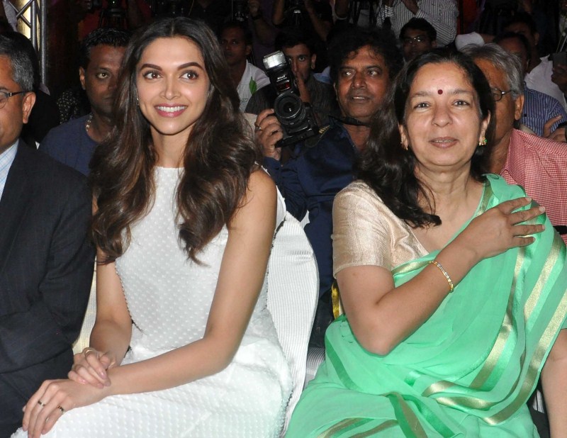 Bollywood Actress Deepika Padukone at Launch of Prepaid Wallet Mobile App Lime by Axis Bank. Deepika Padukone,Prepaid Wallet Mobile App Lime by Axis Bank,Prepaid Wallet Mobile App,Axis Bank,Axis Bank launches LIME App,LIME App,actress Deepika Padukone,Deepika Padukone latest images,Deepika Padukone latest photos,Deepika Padukone latest stills,Dee