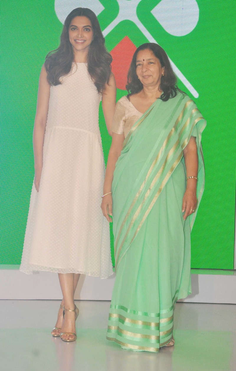 Bollywood Actress Deepika Padukone at Launch of Prepaid Wallet Mobile App Lime by Axis Bank. Deepika Padukone,Prepaid Wallet Mobile App Lime by Axis Bank,Prepaid Wallet Mobile App,Axis Bank,Axis Bank launches LIME App,LIME App,actress Deepika Padukone,Deepika Padukone latest images,Deepika Padukone latest photos,Deepika Padukone latest stills,Dee