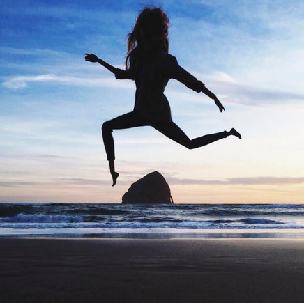 A viral Instagram account has taken the Internet by storm and hard-bend on exposing the fake plastic lives that we are living, especially on social media. Hipster barbie,barbie,hipster,Instagram,Plastic doll,Instagram pictures,viral on instagram,Instagram barbie,hipster barbie instagram,Socality Barbie,socalitybarbie,#liveauthentic