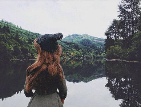 A viral Instagram account has taken the Internet by storm and hard-bend on exposing the fake plastic lives that we are living, especially on social media. Hipster barbie,barbie,hipster,Instagram,Plastic doll,Instagram pictures,viral on instagram,Instagram barbie,hipster barbie instagram,Socality Barbie,socalitybarbie,#liveauthentic