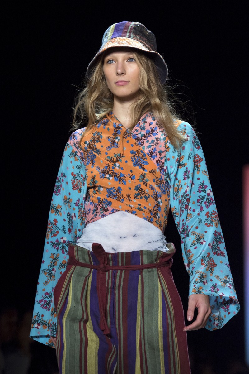 Highlights from New York Fashion Week. New York Fashion Week 2015,New York Fashion Week,NYFW,NYFW 2015,NYFW Day One,fashion show,fashion event,fashion show pics,fashion show images,fashion show photos,fashion show stills,fashion show pictures