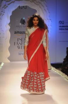 Designer Anju Modi Collection at Amazon India Fashion Week 2015, Delhi