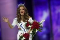 Betty Cantrell, Miss Georgia, was crowned Miss America 2016 on Sunday.